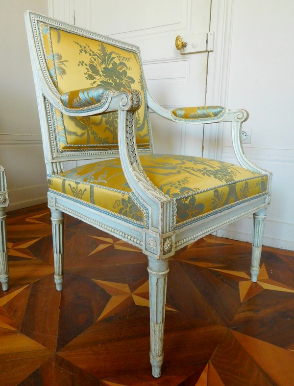 Pluvinet : mobilier de salon 4 pièces d'époque Louis XVI, damas de soie jaune - estampillé